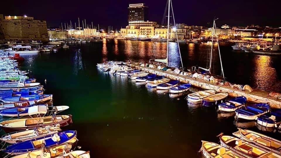 Appartamenti A Gallipoli Luaran gambar